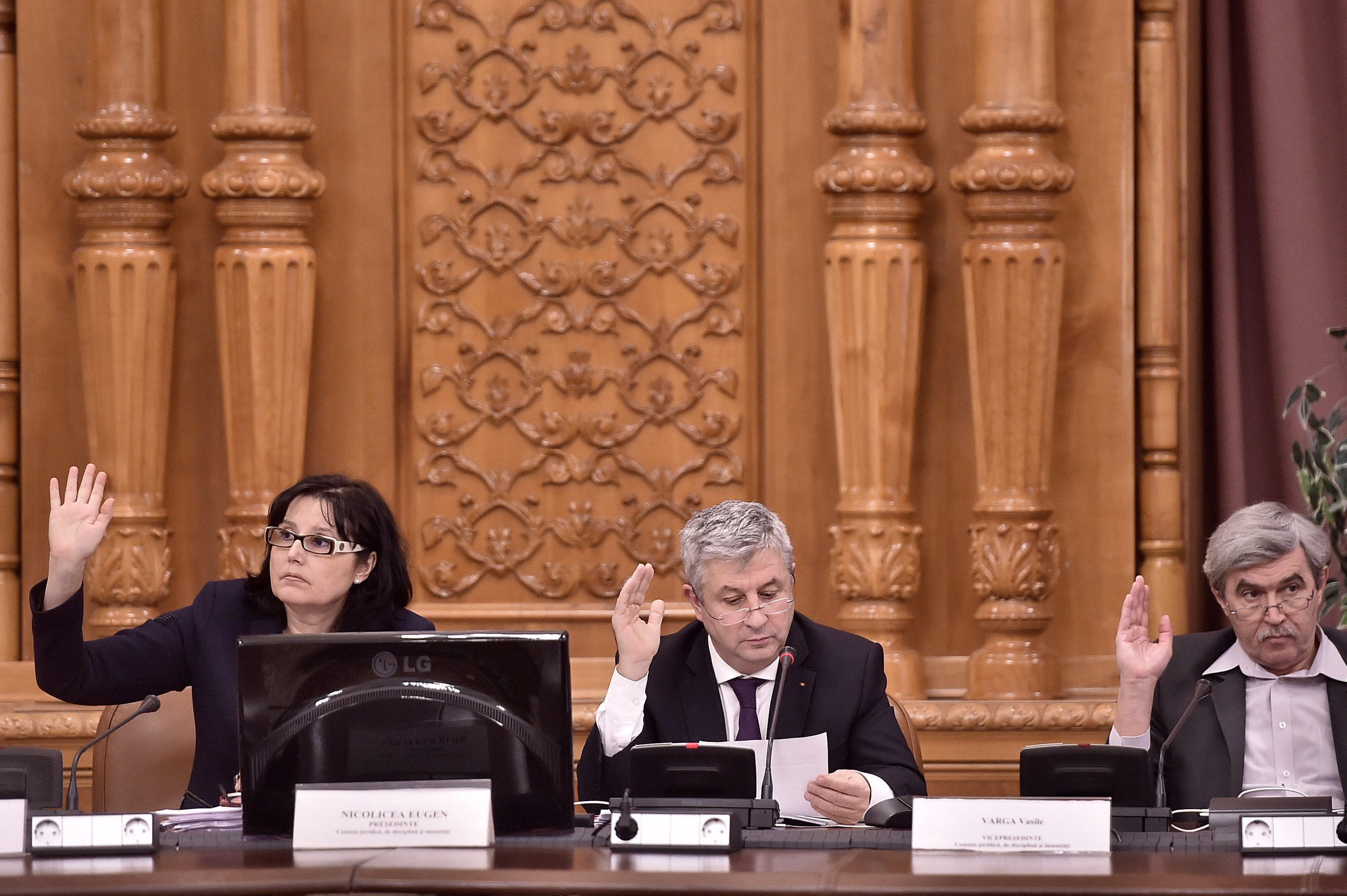 Procurorii din Brașov cer CCR și Parlamentului să aștepte avizul Comisiei de la Veneția înainte să modifice Legile Justiției