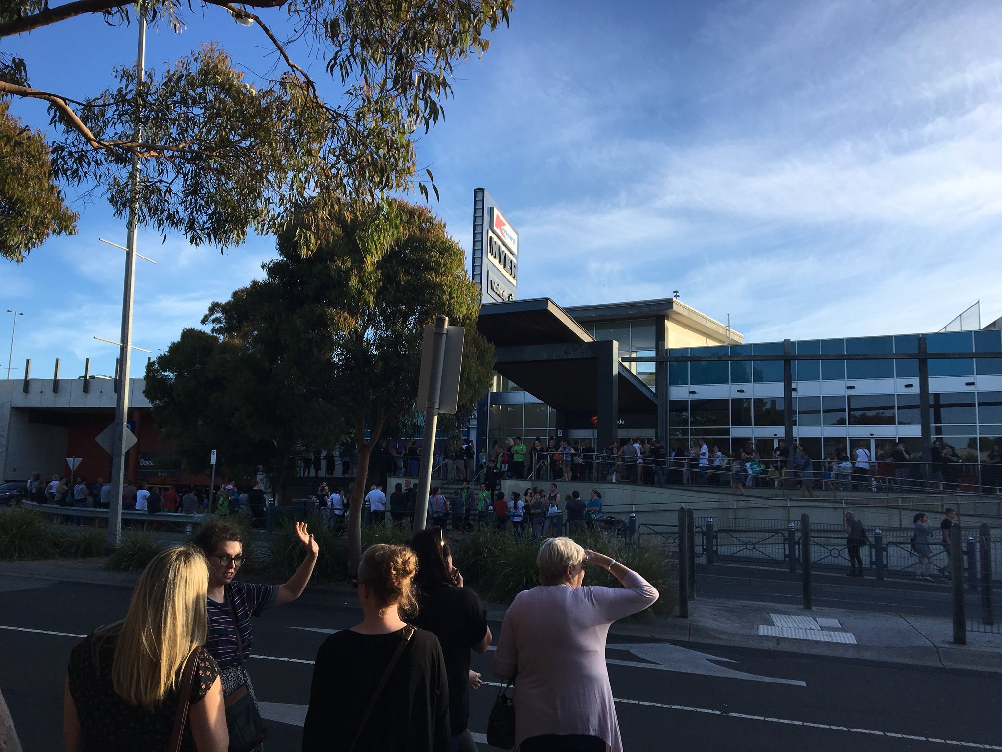 O butelie cu gaz a explodat într-un mall de lângă Melbourne