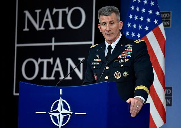 Bloomberg: Europa de Est, creșterea investițiilor grație „umbrelei de securitate” NATO