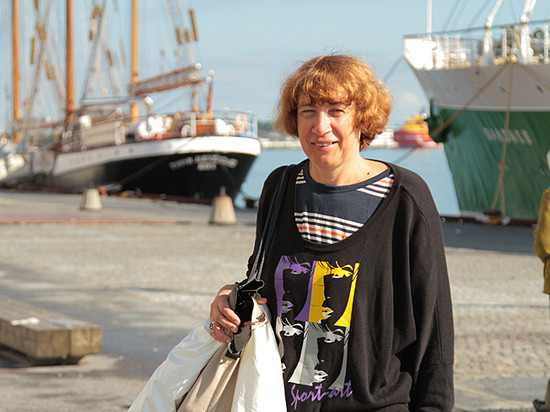 Profesoară de 59 de ani din Rusia, acuzată că a făcut strip-tease la ore. "Ce culoare avea fusta mea?"