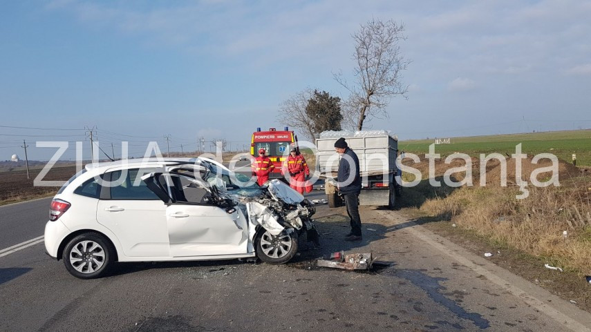 Cinci răniți, printre care un bebeluș de șase luni, în urma unui grav accident petrecut în Constanța