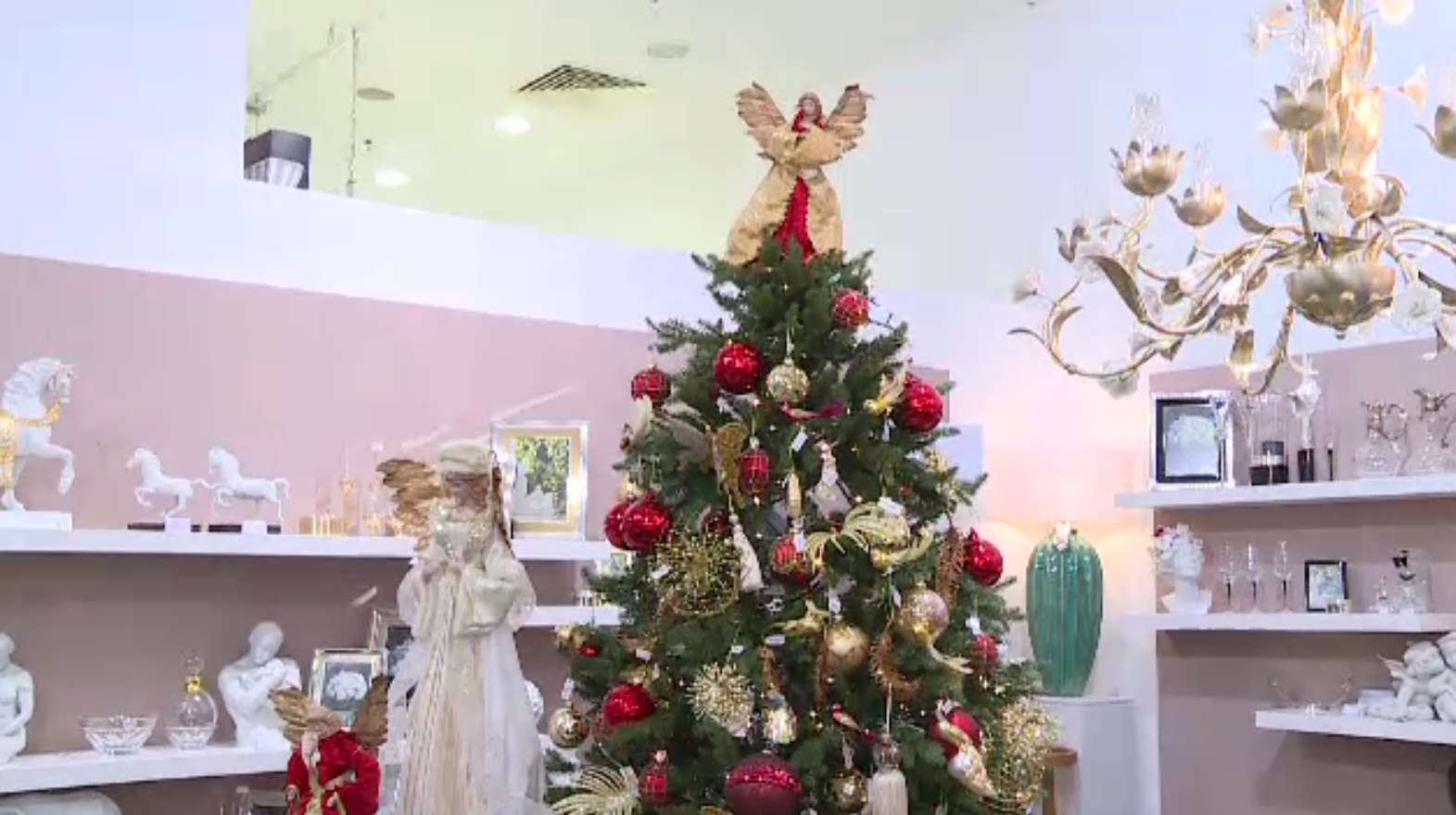 Adevăratele origini ale tradițiilor de Crăciun. Ce semnificație are împodobirea bradului