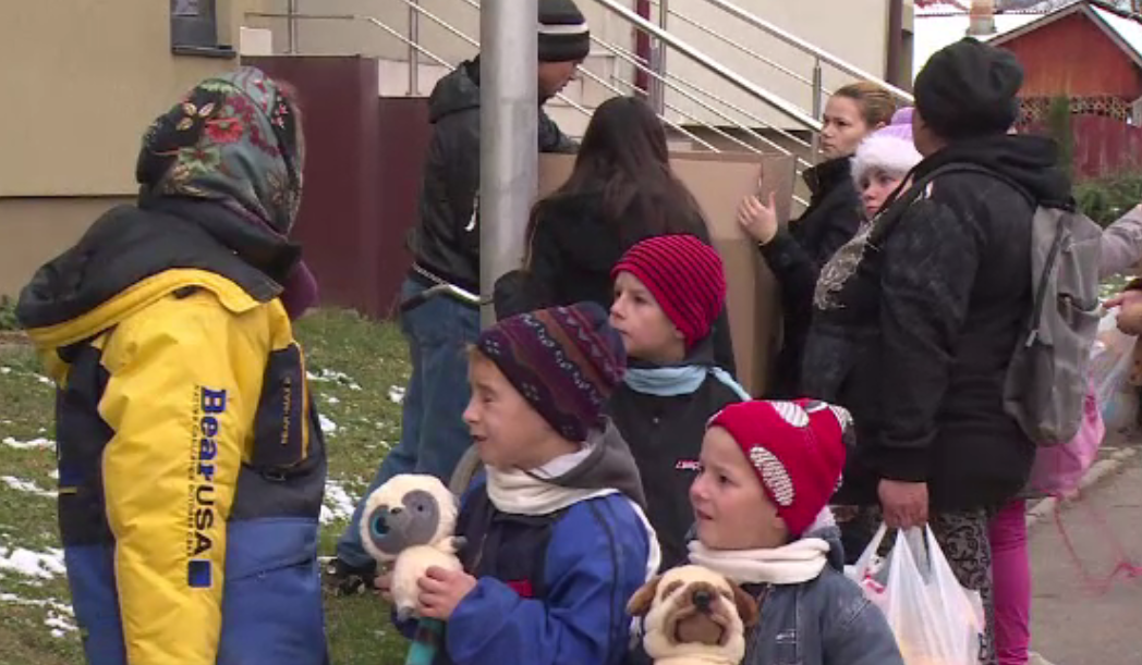 Surpriza uriașă pe care au avut-o mai multe familii chemate la Poliția din Breaza