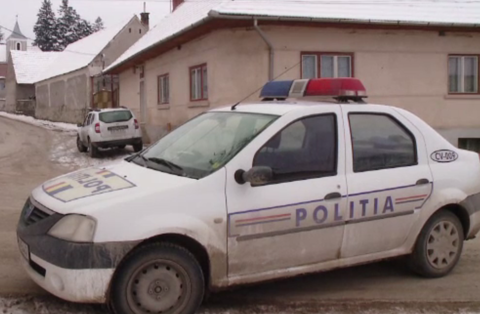 Anchetă de proporții la o școală din Petroșani. Ce i-a povestit mamei o elevă de 16 ani