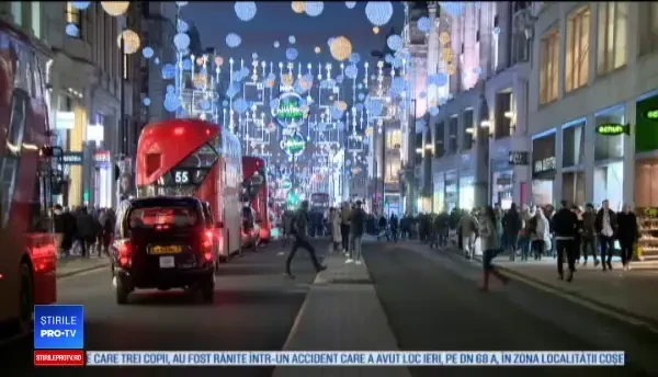 O cameră a furiei, special amenajată pentru persoanele anti-crăciun. Zeci de oameni au distrus ornamentele de sărbătoare