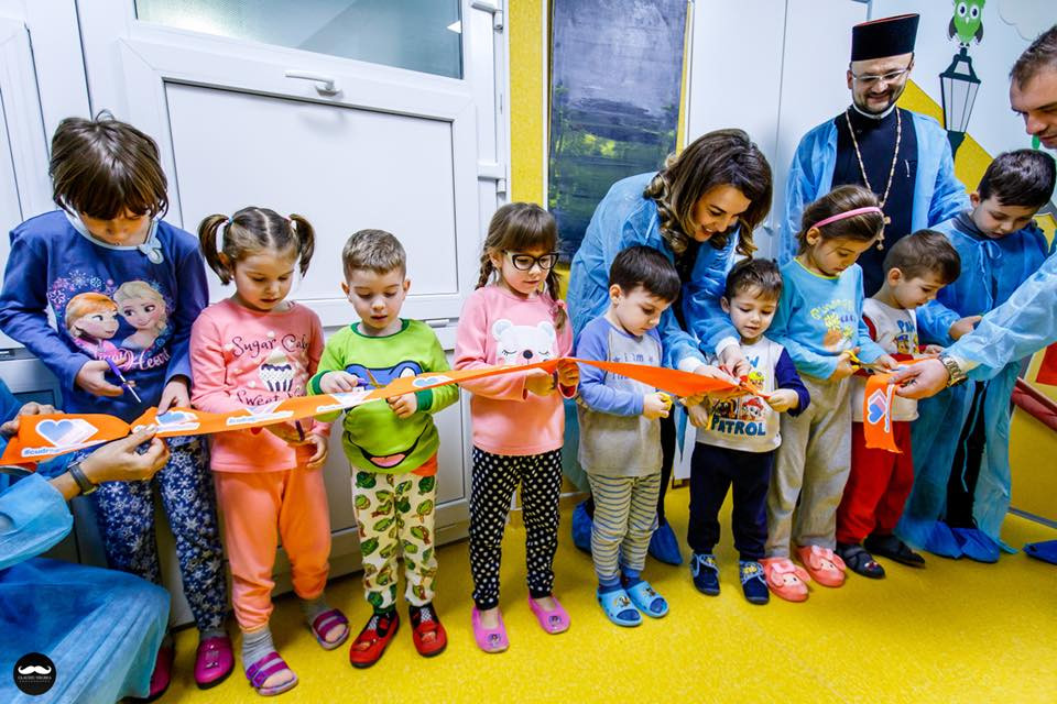 A strâns 150.000 de € şi a renovat voluntar o secţie de spital: ”Să lăsăm copiilor noștri o țară mai bună”