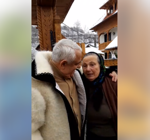 Ministrul Agriculturii Petre Daea a transmis LIVE pe Facebook pârlirea porcului