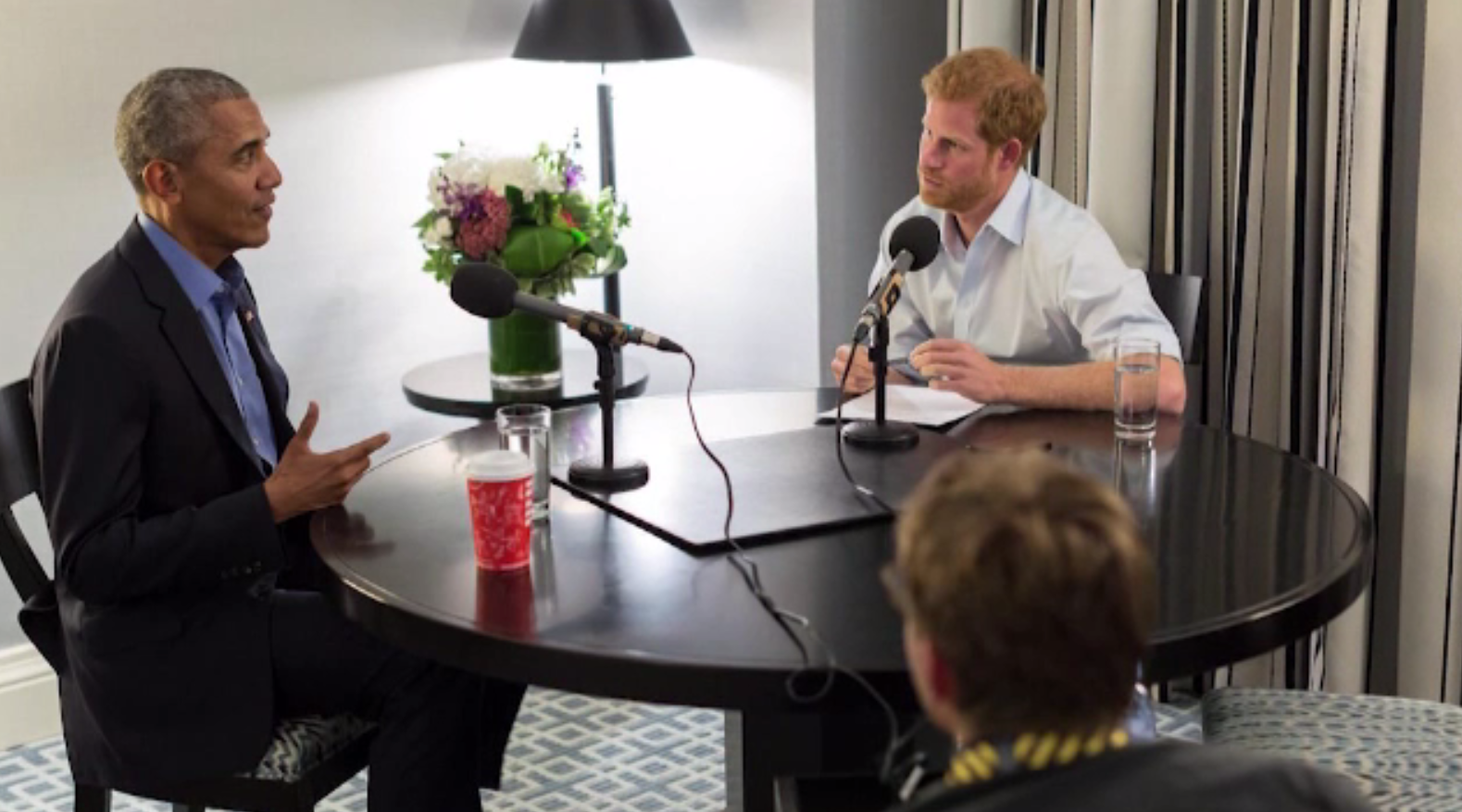 Obama, intervievat de Prințul Harry. Serialul preferat de fostul șef de la Casa Albă