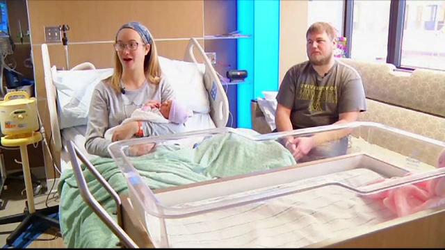 O americancă a intrat în travaliu de Crăciun și a născut în mașină, spre spital