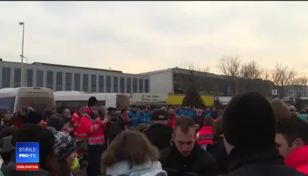 21 de TIR-uri, încărcate cu cadouri din Germania, aduc cadouri elevilor români