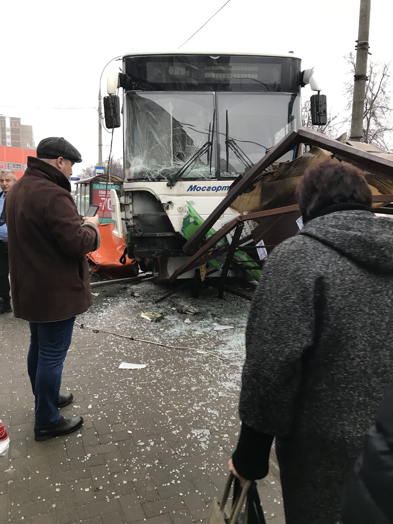 Un autobuz a intrat în plin în pietoni, în Moscova. Sunt cel puţin 3 răniţi
