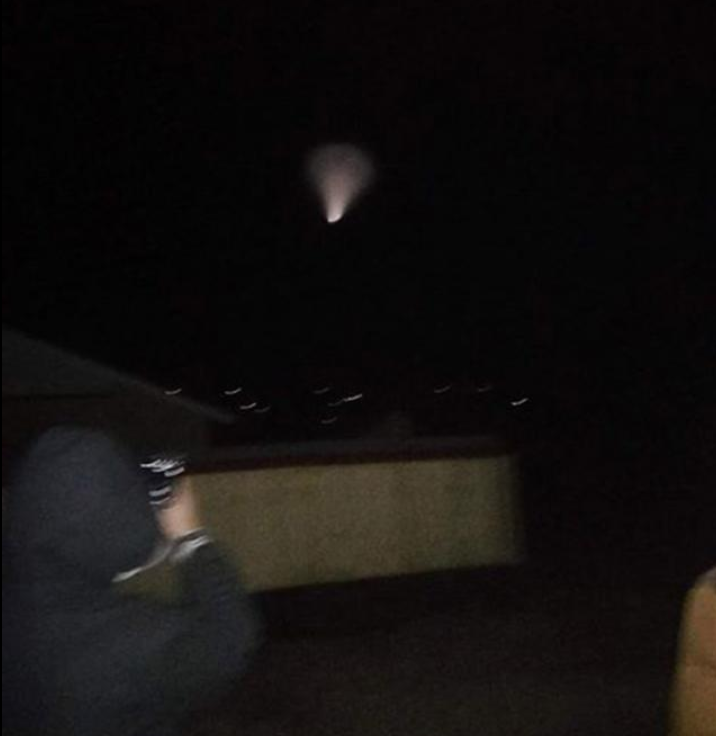 Apariție misterioasă pe cer, în Suceava, în ziua de Crăciun. ”M-am speriat, m-am gândit că e un OZN”