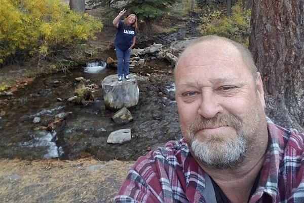 Un șomer invalid, care trăia într-o sărăcie lucie, a aflat că a fost dintotdeauna milionar