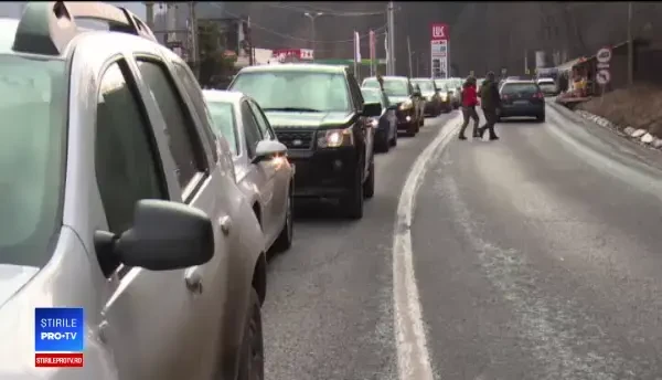 În grabă spre munte, cu 1km/h viteza medie. Șoferii au glumit că nu ajung la timp de Revelion