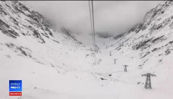 Turiștii din toată lumea, impresionați de hotelul de gheață de la Bâlea Lac. A fost visul meu