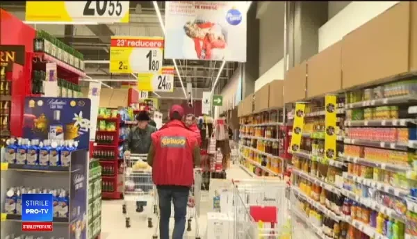 Românii se aprovizionează online de Sărbători. Aplicația care îți umple frigiderul în 90 min