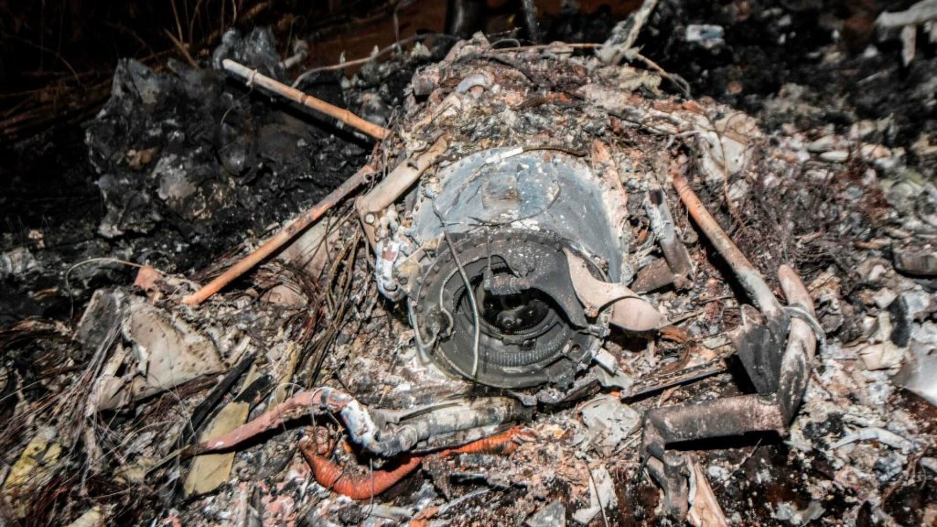 Accident aerian în Costa Rica. Un avion cu turişti americani a luat foc şi s-a prăbuşit