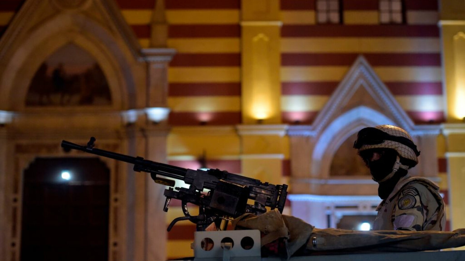 Atac armat în Cairo, în noaptea de Revelion. Doi creştini, ucişi când cumpărau ceva de băut