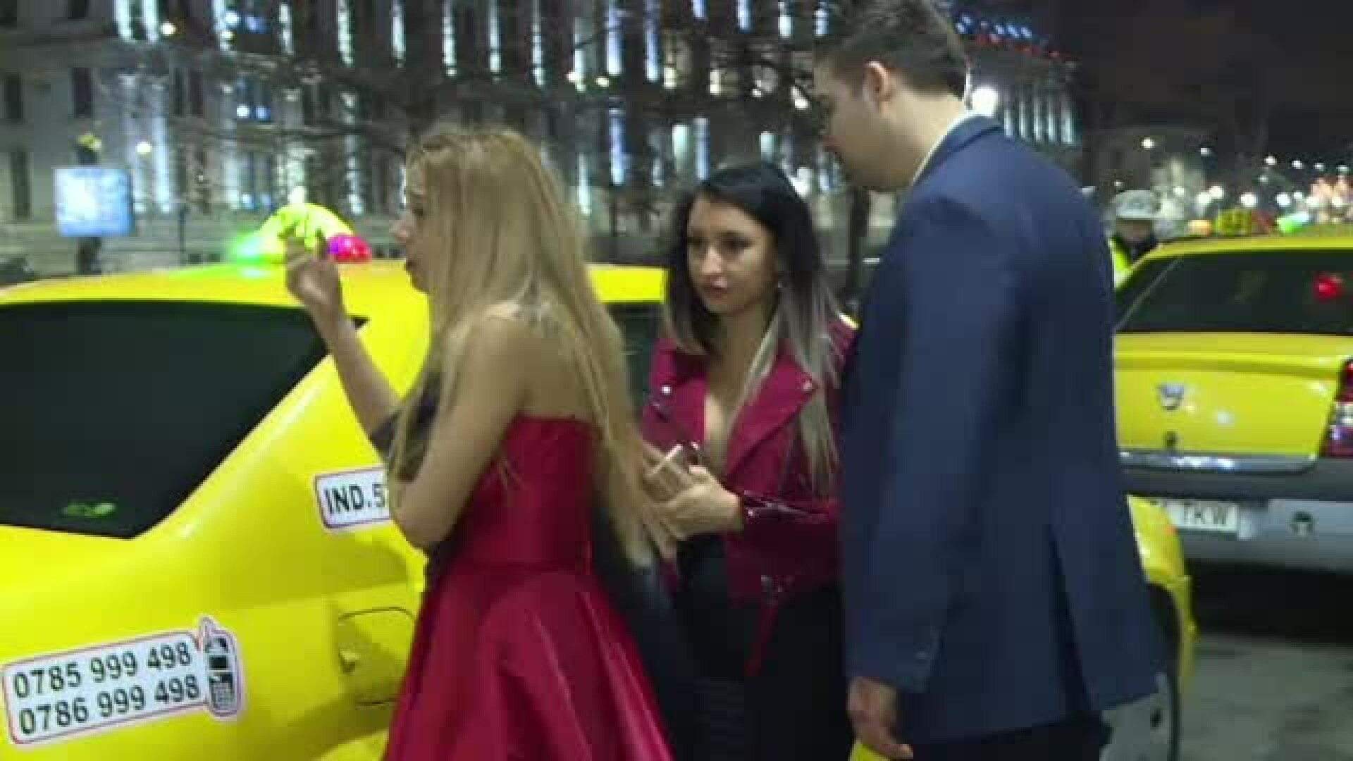 Cât au cerut taximetriștii, de Anul Nou, pentru curse de 10 lei. ”Drăguța mea, e Revelionul”