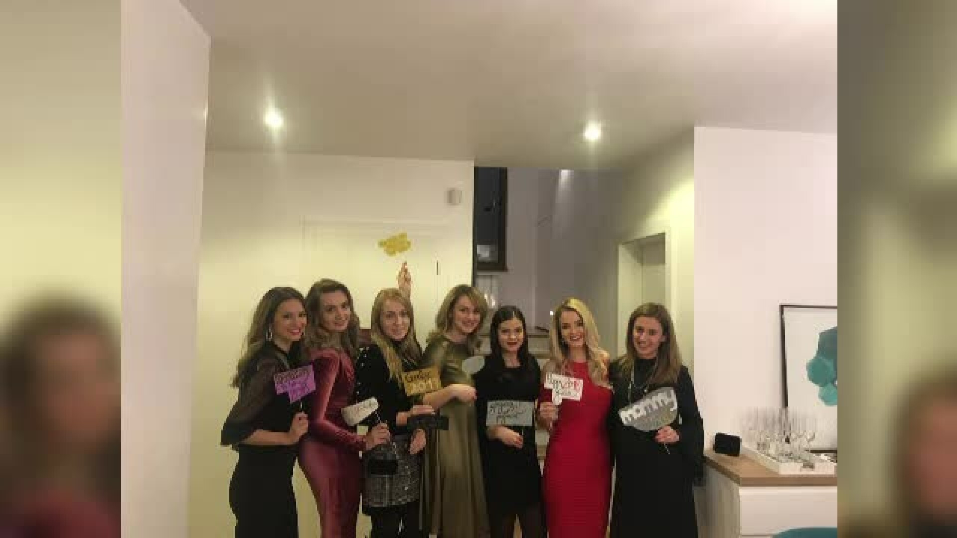 Revelion 2018, în sufragerie. Focuri de artificii și meniu festiv, cu numai 250 de lei