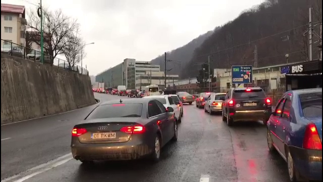 Pentru a evita aglomerația de pe DN1, turiștii au ales să se întoarcă acasă cu trenul