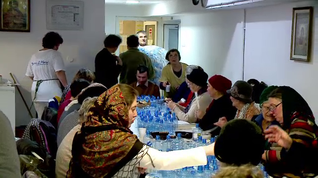 Pregătiri pentru Bobotează, la Constanța. 150.000 de sticle cu apă sfințită pregătite