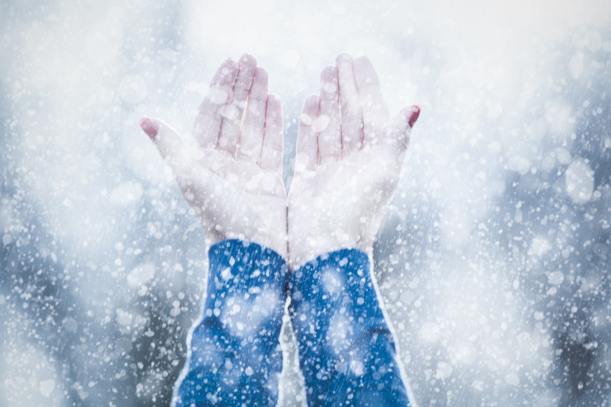 Vremea în următoarele două săptămâni. Ploi și ninsori, în mai multe zone ale țării