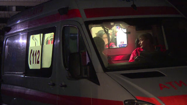 O femeie de 79 de ani s-a aruncat în Jiu, sub privirile unui tânăr care alerga pe malul apei