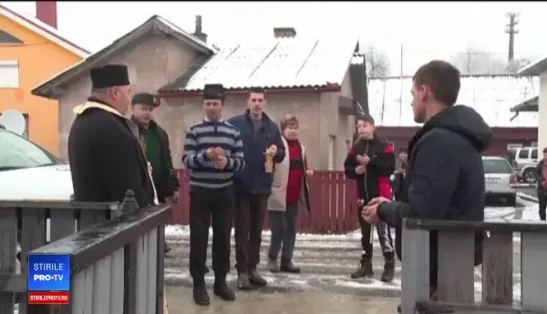 Boboteaza, tradiții și obiceiuri. Ritual pentru belșug și alungarea necazurilor, în Bistrița Bârgăului