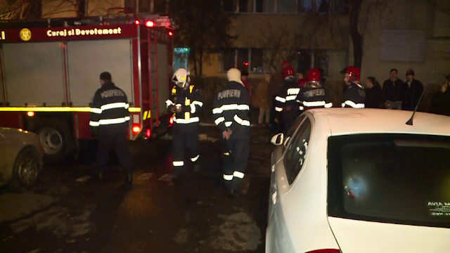 Un bărbat a ars de viu în casă. A fost ucis de 2 oameni ai străzii cărora le oferise adăpost