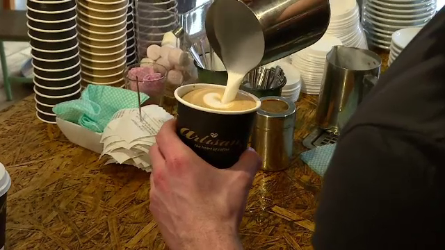 Țara care vrea să impună o taxă pe paharul cu cafea