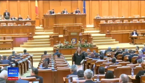 Aleșii schimbă impozitul auto. Proprietarii de mașini puternice ar putea plăti de 12 ori mai puțin