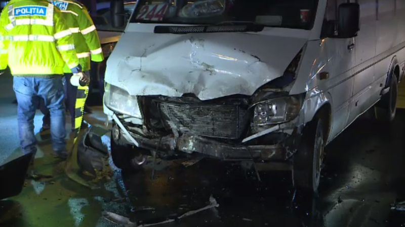 Tânărul de 16 ani care a condus beat și a provocat 3 accidente, arestat pentru 30 de zile