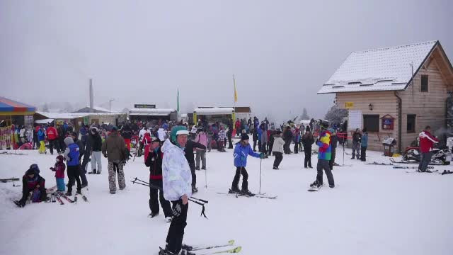 Stațiunile unde se poate schia în România, în ciuda căldurii neobișnuite