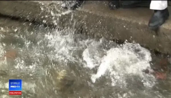 Sărbătoarea Sfântului Ion în țară. Sărbătoriții din Sibiu, scăldați la râu