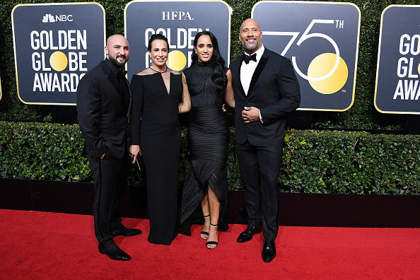 Globurile de Aur 2018. Cele mai frumoase rochii de pe covorul roșu, unde au predominat ținutele negre. FOTO