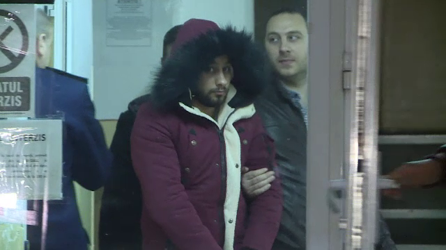 Tânăr acuzat de două femei că a făcut gesturi obscene, pe stradă, reținut, în Capitală