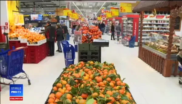 Importăm tot mai multe alimente. Grâul exportat de noi se întoarce în țara sub forma altor produse