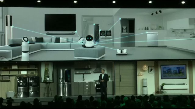 CES 2018. Roboții care preiau sarcinile casnice, între ”vedetele” târgului