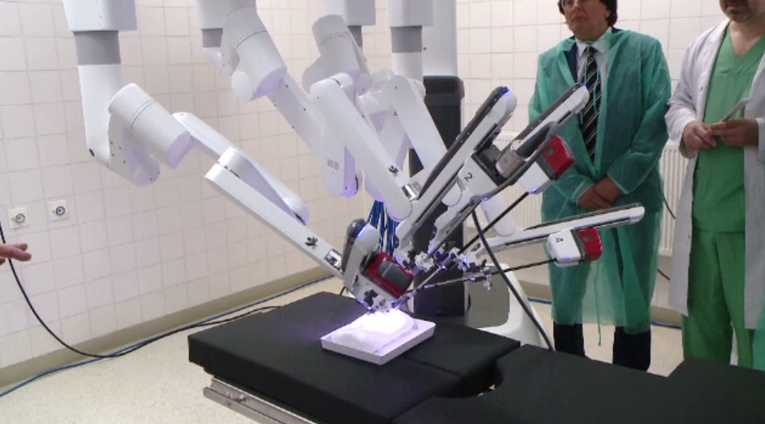 Aparatură de ultimă generație, la Spitalul de Copii din Timişoara. Medicii au fost pregătiți în străinătate