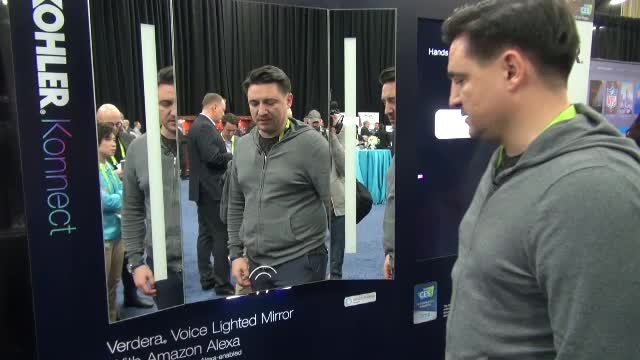 iLikeIT la CES 2018. A fost lansată oglinda care răspunde la comenzi vocale