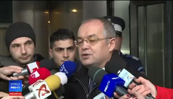 Emil Boc a fost audiat aproape 5 ore în dosarul medicului Mihai Lucan