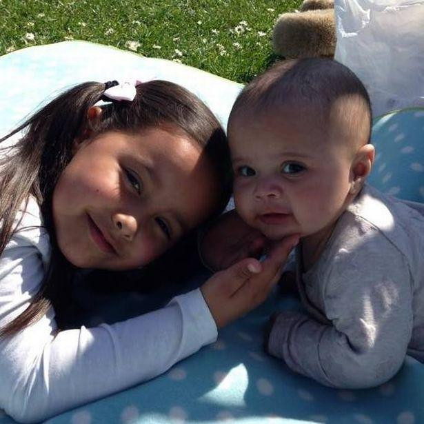 O femeie din Anglia și-ar fi omorât copiii de teamă că va fi evacuată