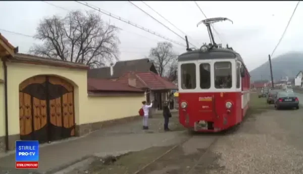 Primul tramvai turistic din România s-a defectat la prima cursă după recondiționare