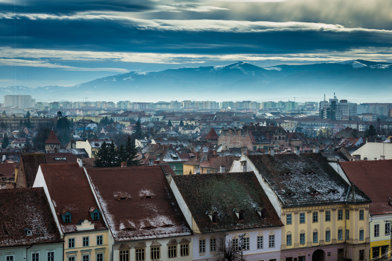 Ninsori la munte și în nordul țării, vineri. Prognoza meteo pentru weekend