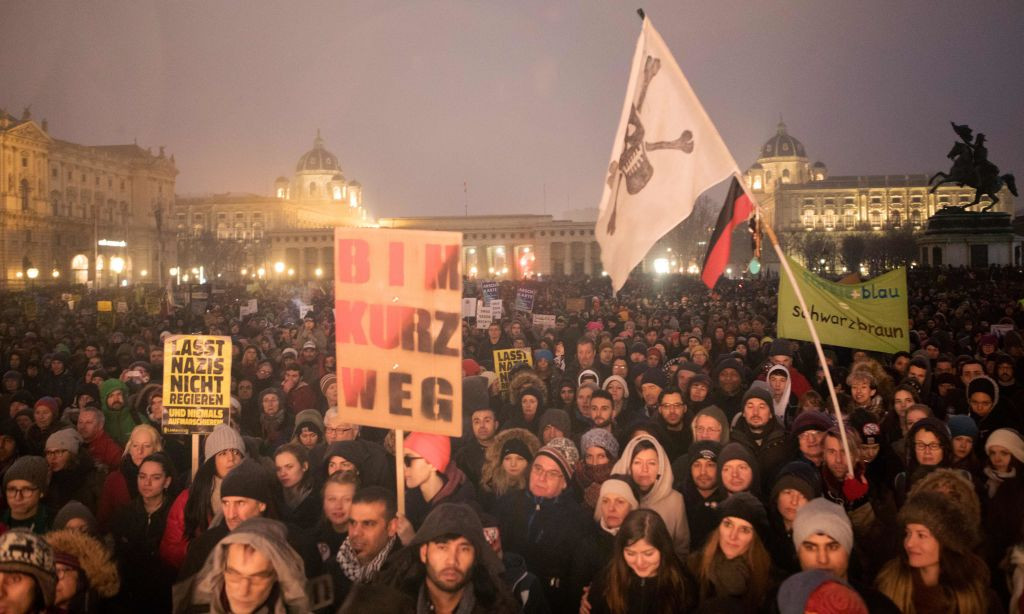 Protest în Viena. 20.000 de oameni au ieșit în stradă împotriva coaliției cu extrema dreaptă la putere
