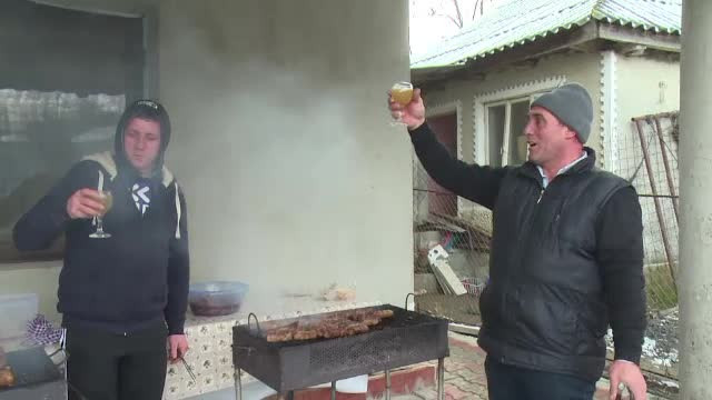 Revelionul pe stil vechi, sărbătorit în toată ţara. Ce au făcut oamenii în Vaslui