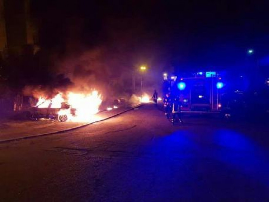Maşinile românilor din oraşul italian Bisignano, incendiate. Ce cred carabinierii