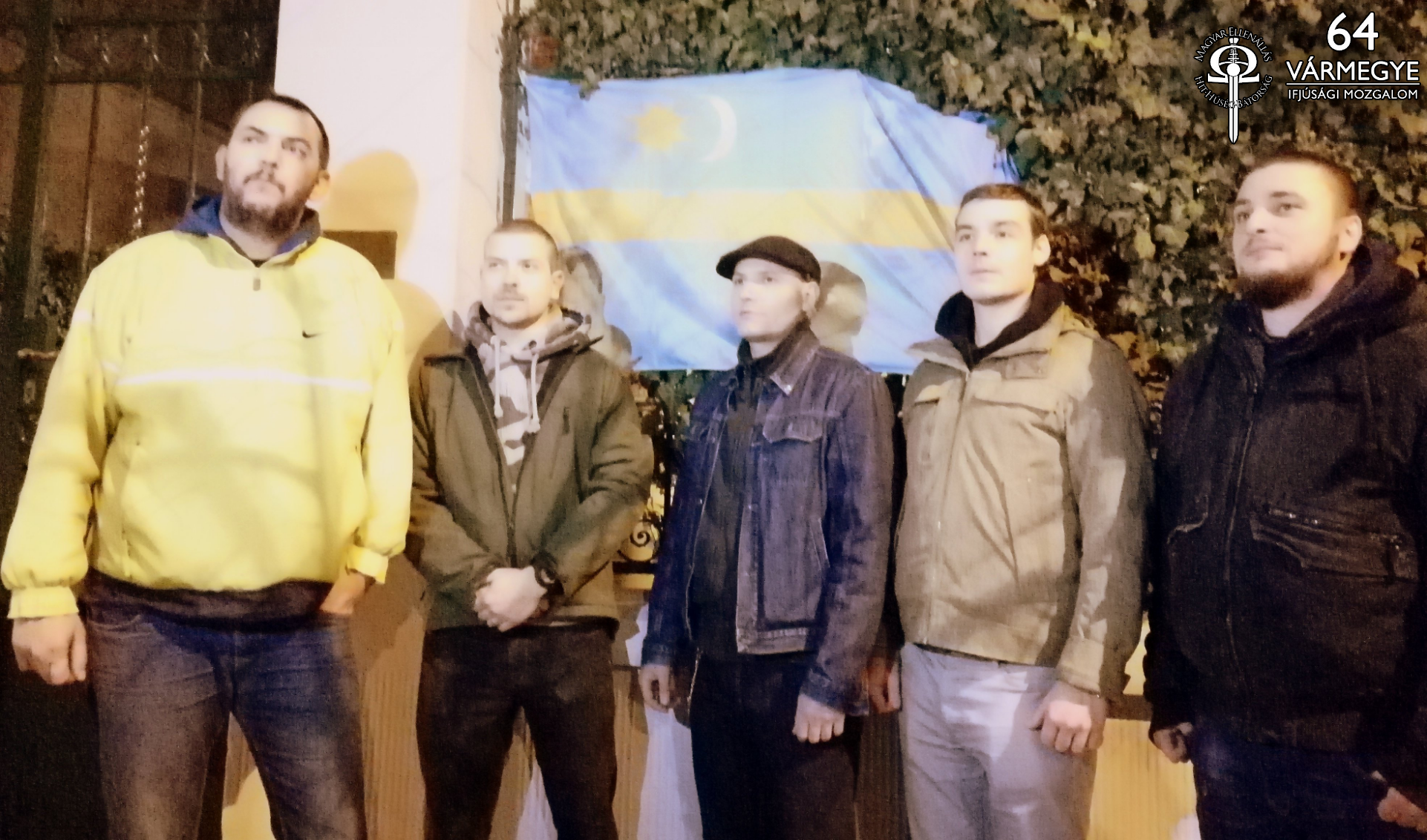 Ministerul de Externe reacţionează după ce stema României a fost acoperită cu steagul secuiesc