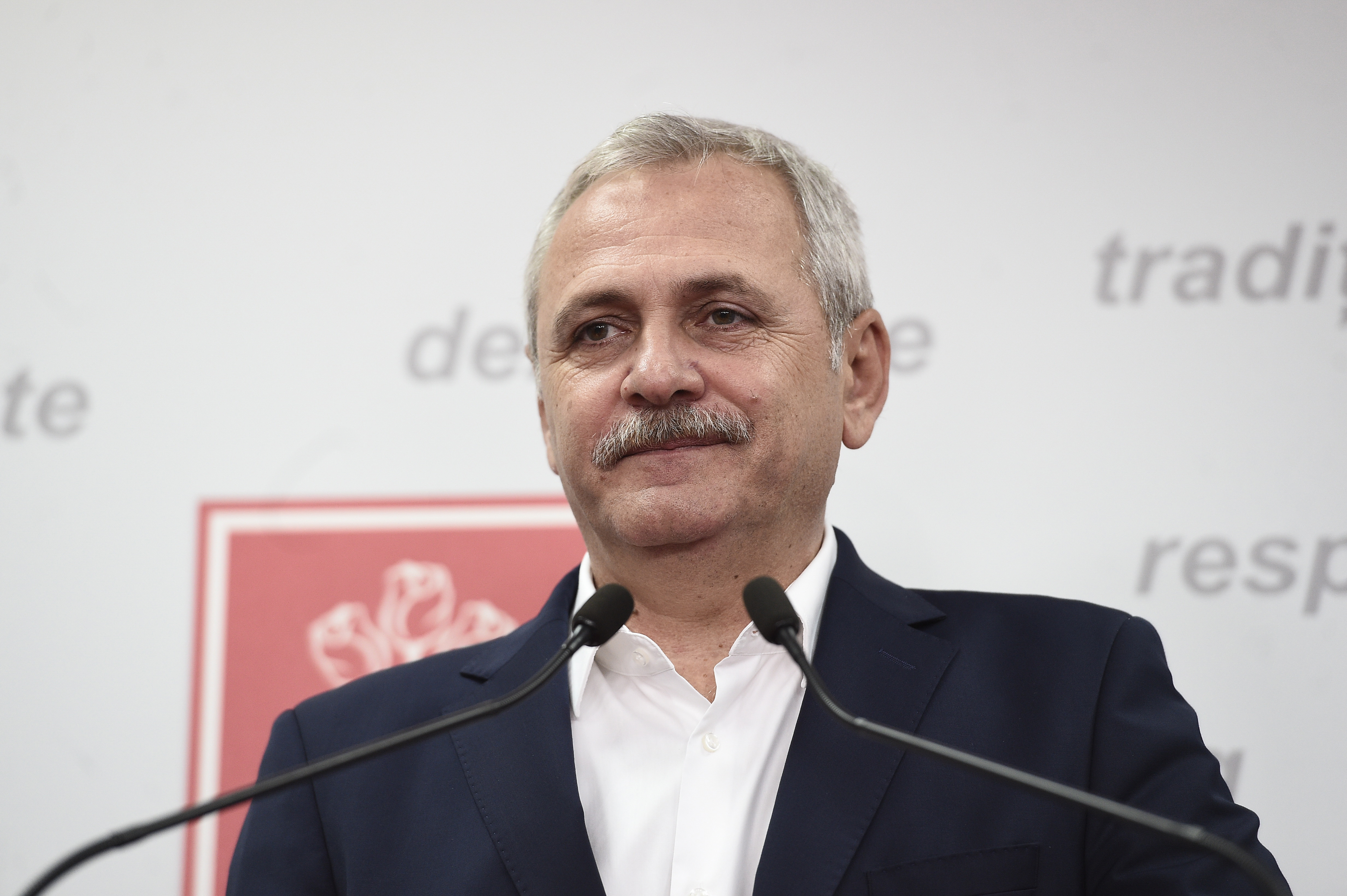 Dragnea pregăteşte o lege pentru cei care defăimează ţara: ”Acești oameni, gen Macovei”